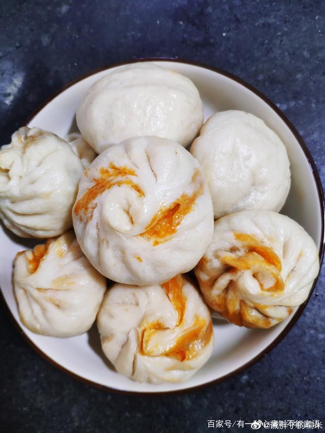 腊肉包子的做法