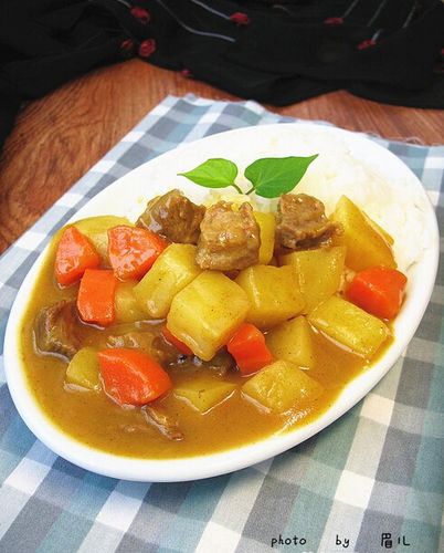 日式咖喱牛肉的做法