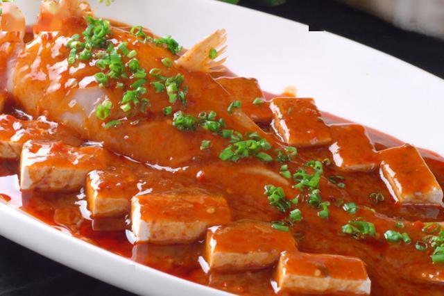 红烧鱼炖豆腐的做法
