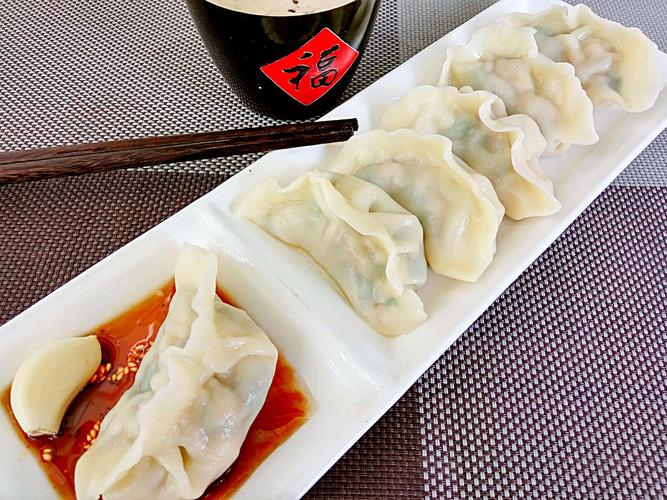 鱿鱼馅饺子的做法