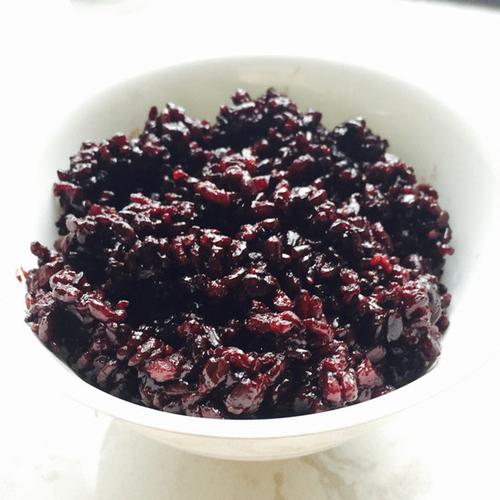 蒸黑米饭的做法