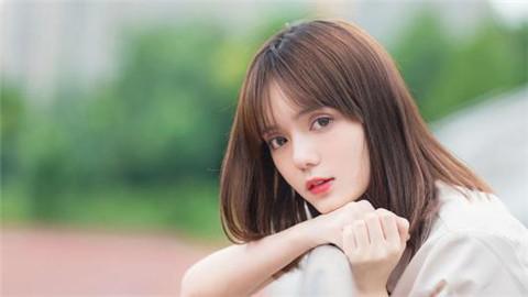 怎么追刚认识的女孩子