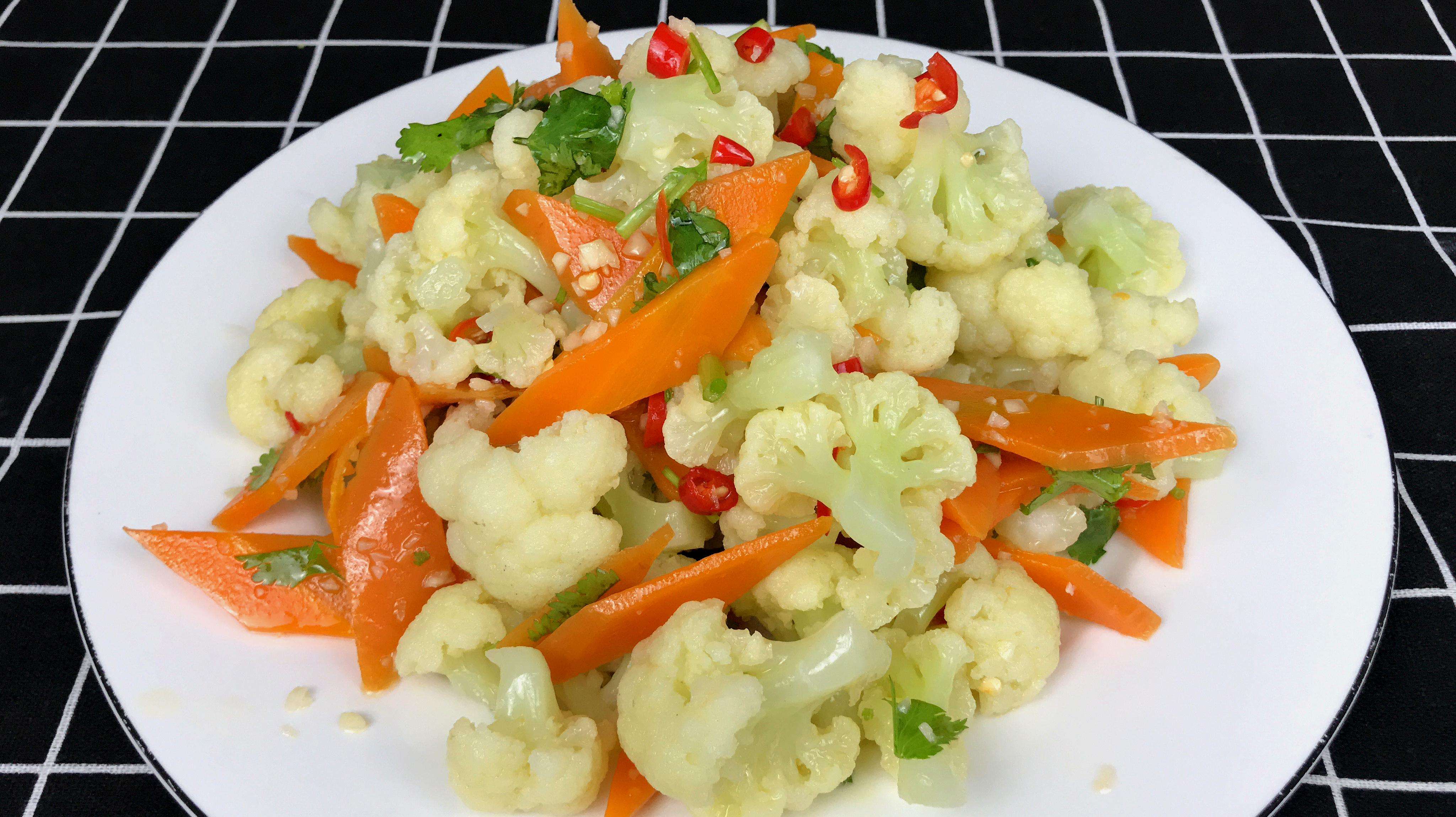 凉拌菜花的做法