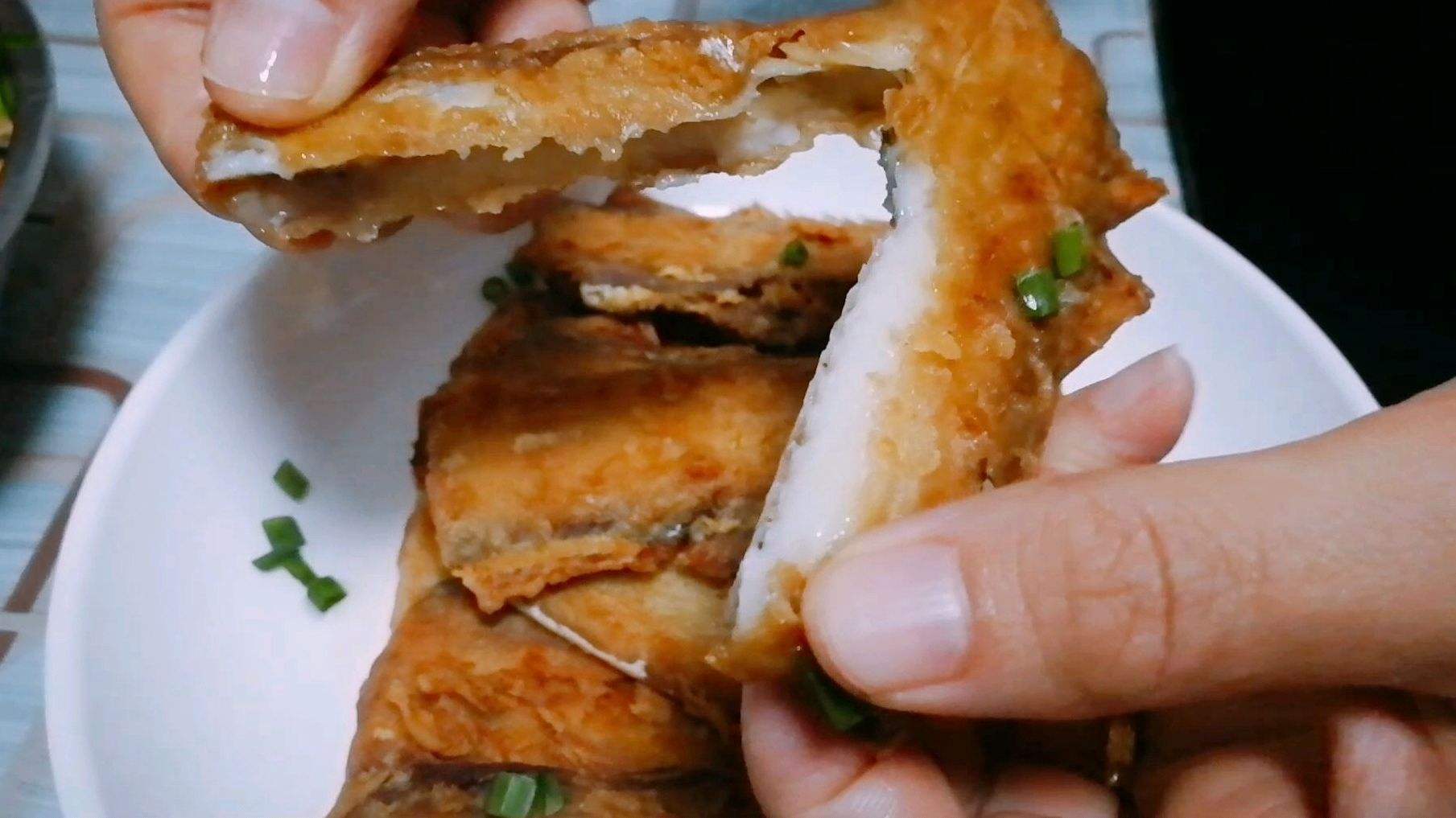 油炸带鱼的做法