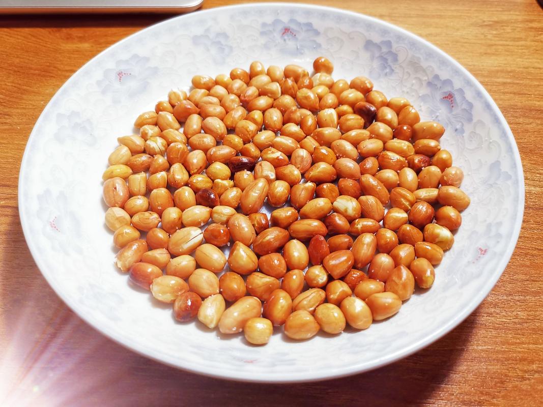 微波炉花生米的做法