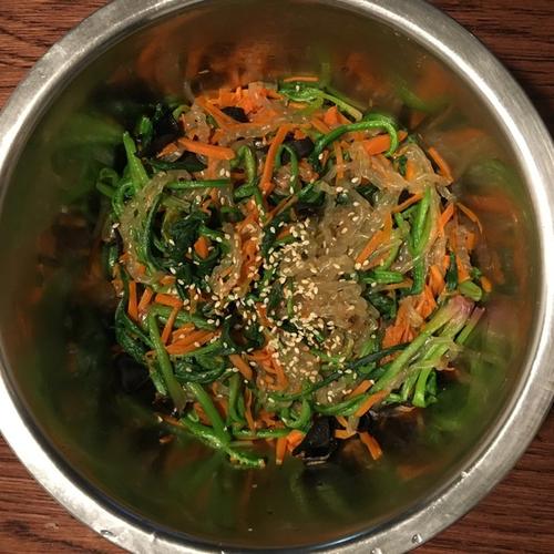 韩式拌杂菜的做法