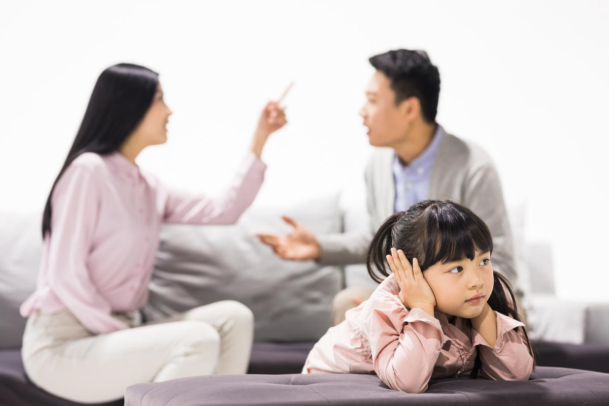 孩子和父母吵架怎么办