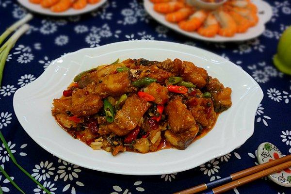 焖酥鱼的做法视频