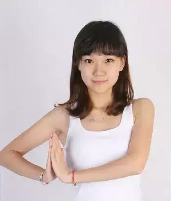办公室 丰胸运动
