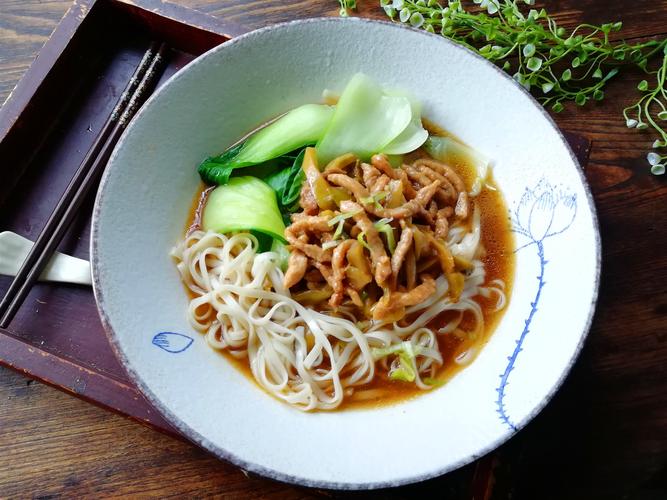 上海肉丝菜汤面做法