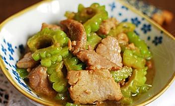 苦瓜牛肉的做法