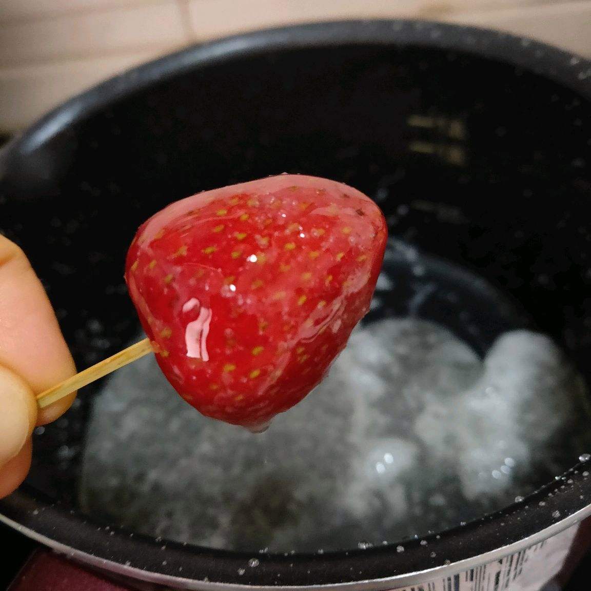 冰糖葫芦的做法