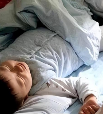 孩子老蹬被子怎么办