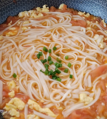 西红柿鸡蛋面的做法