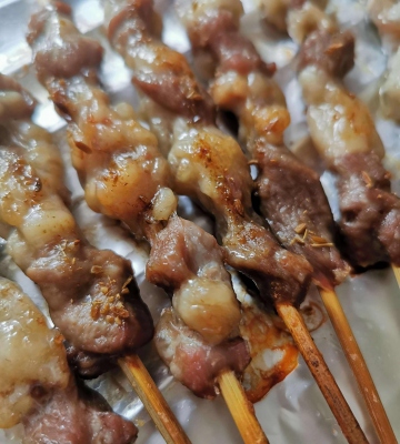 在家碳烤羊肉串的做法