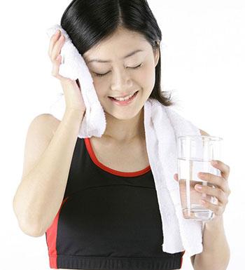 如何正确擦汗
