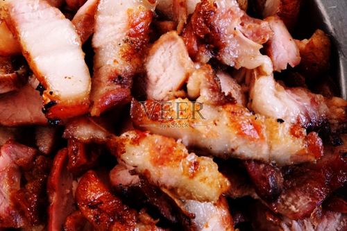 怎样正确烤猪肉